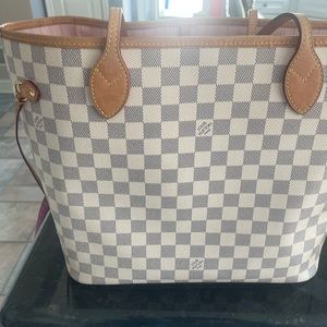 Louis Vuitton Neverfull MM Ballerine